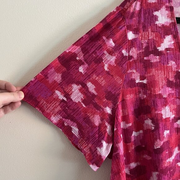 Susan Graver Women 3X Pink Camouflage Liquid Knit Square Neck Short Sleeve Top - Picture 4 of 10